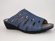 Load image into Gallery viewer, Darcy Navy Sandal 745
