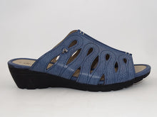 Load image into Gallery viewer, Darcy Navy Sandal 745
