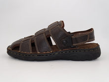 Load image into Gallery viewer, Declan Choc Sandal 869
